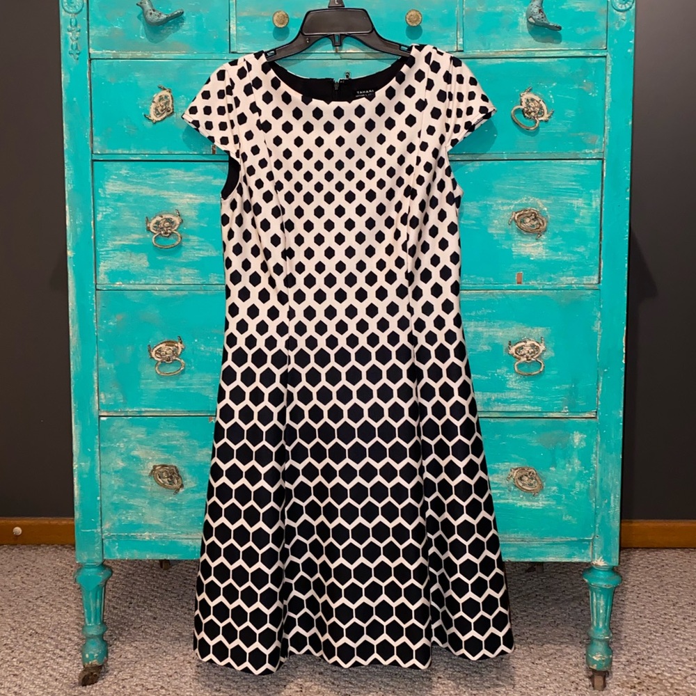 Knee Length Tahari Patterned Dress